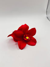 Cargar imagen en el visor de la galería, Hawaiian Hair clip
