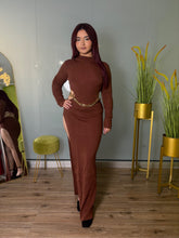 Cargar imagen en el visor de la galería, Cocoa Maxi With gold belt
