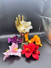 Cargar imagen en el visor de la galería, Hawaiian Hair clip
