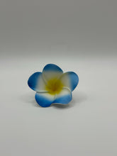 Cargar imagen en el visor de la galería, Blossoms flower hair clip
