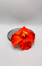 Cargar imagen en el visor de la galería, Amapola hair clip
