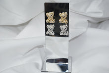 Cargar imagen en el visor de la galería, Rhinestone Tiny Bear Silver
