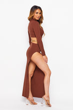 Cargar imagen en el visor de la galería, Cocoa Maxi With gold belt
