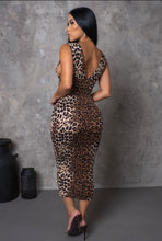 Cargar imagen en el visor de la galería, Safari Dress
